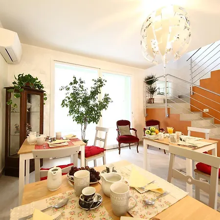 Elmira Bed & Breakfast *